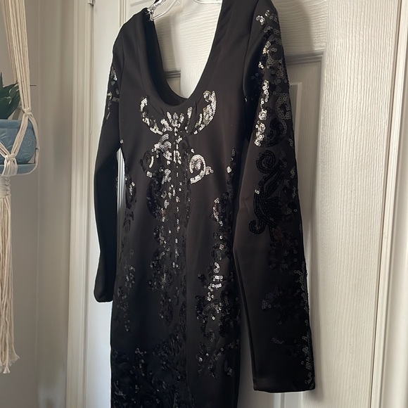 NWT BEAUTIFUL BLACK SEQUINS COCKTAIL DRESS - Picture 3 of 8